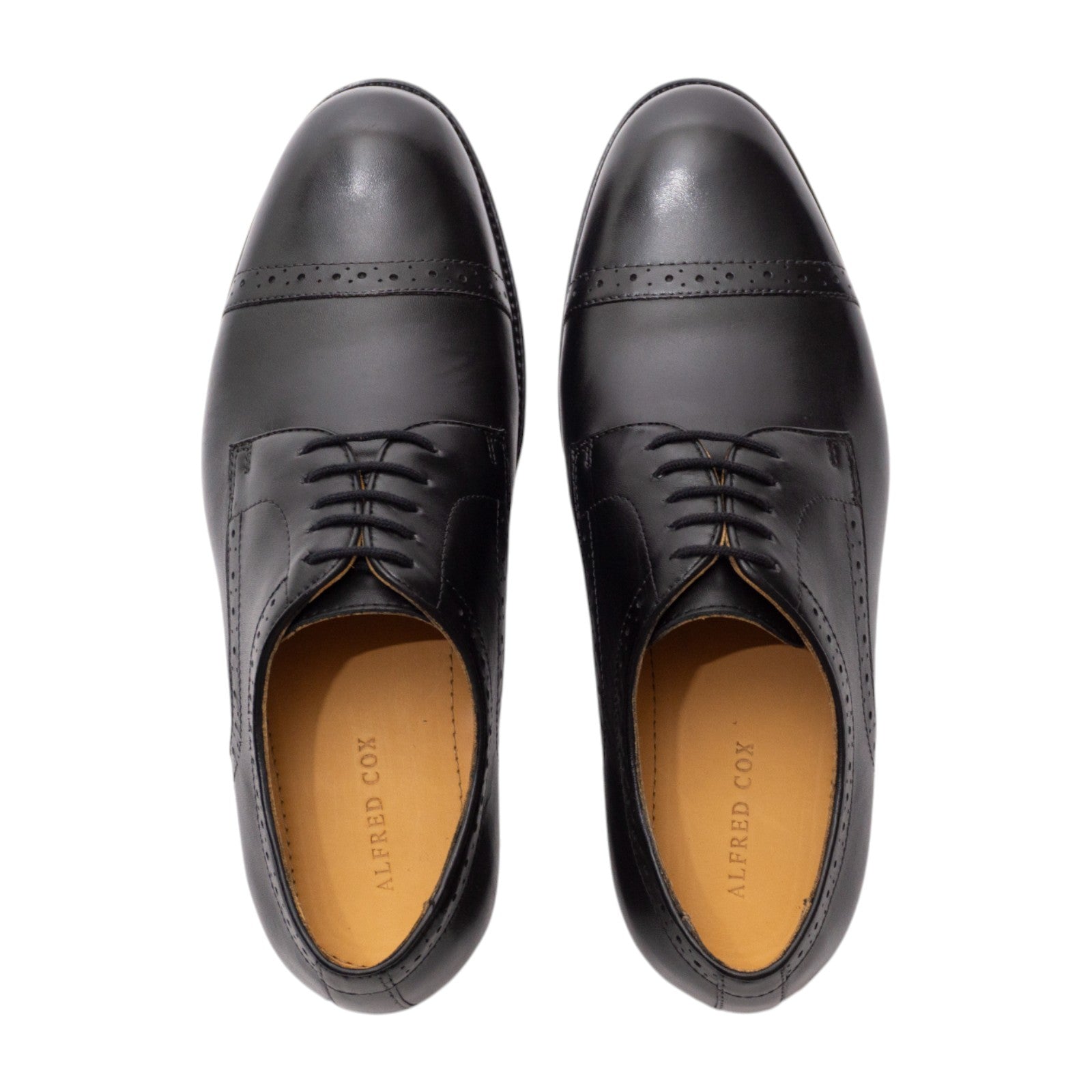 Round toe Derby Quarter Brogue Black